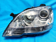 Load image into Gallery viewer, Frontscheinwerfer Mercedes-Benz W164 Xenon Ein Satz Scheinwerfer Headlight