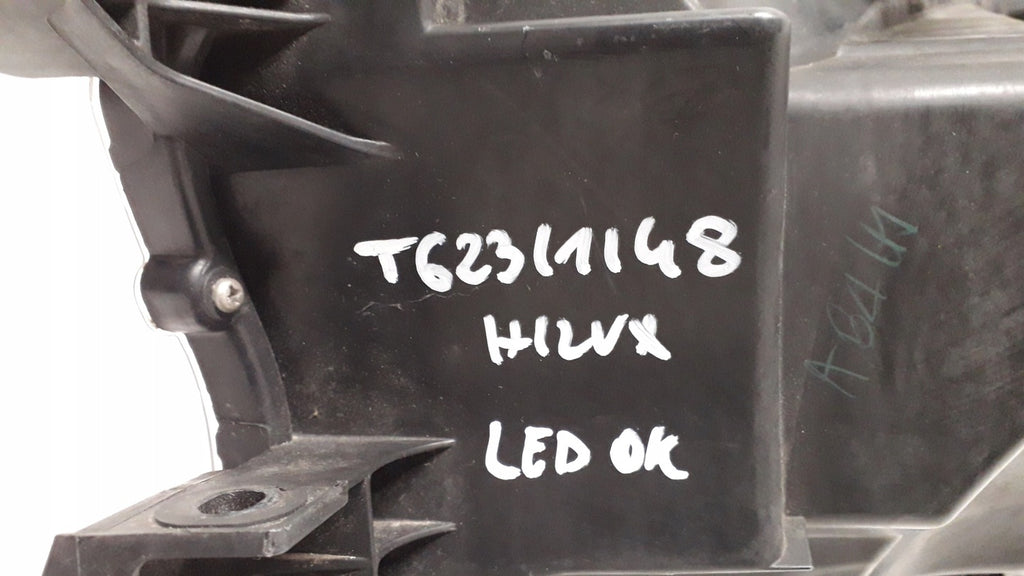 Frontscheinwerfer Toyota Hilux VIII TOM4525 Full LED Rechts Headlight SCH1772415160is