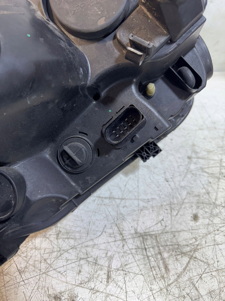 Frontscheinwerfer Ford Transit 01038299900010 BK3113D153BF Vorderseite Headlight SCH4350806645te