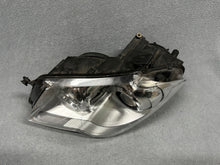 Load image into Gallery viewer, Frontscheinwerfer VW Touran 1T1941753A Xenon Links Scheinwerfer Headlight