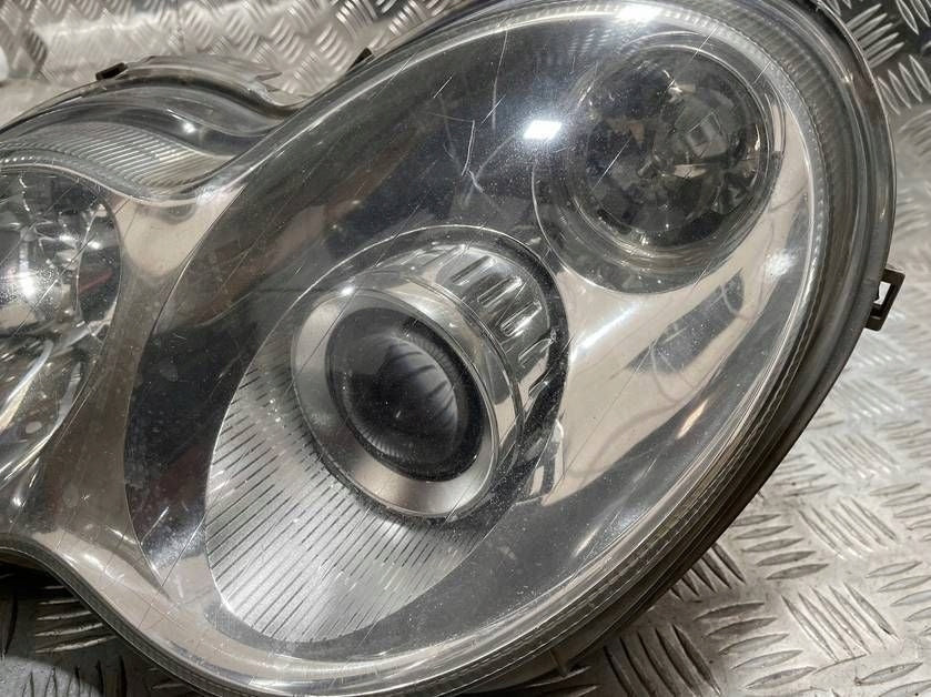 Frontscheinwerfer Mercedes-Benz W203 A2038203559 Xenon FALSE Headlight SCH5848248360oh