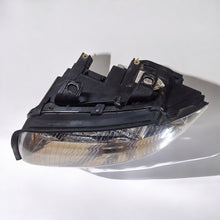 Laden Sie das Bild in den Galerie-Viewer, Frontscheinwerfer Audi A4 B6 8E0941003S Xenon Links Scheinwerfer Headlight