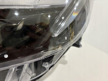 Laden Sie das Bild in den Galerie-Viewer, Frontscheinwerfer Toyota V LED Links Scheinwerfer Headlight SCH8683571983np