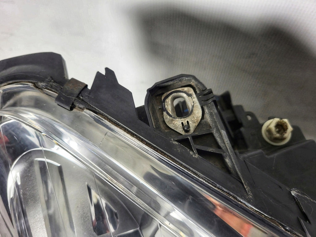 Frontscheinwerfer Mercedes-Benz W245 A1698208461 Xenon Rechts Headlight SCH6376800211oq