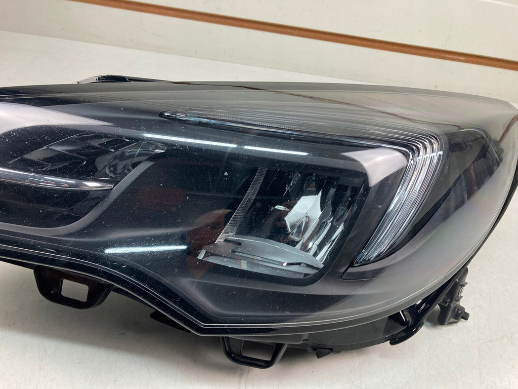 Frontscheinwerfer Opel Astra 39195688 LED Ein Stück (Rechts oder Links) SCH2469409955xx