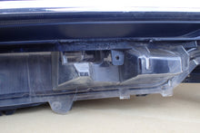 Laden Sie das Bild in den Galerie-Viewer, Frontscheinwerfer Toyota Hilux VIII 81110-0KP41 1EJ-923363-040A LED Rechts