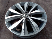 Laden Sie das Bild in den Galerie-Viewer, 1x Alufelge 17 Zoll 5x112 2GA601025P VW Passat B8 Rim Wheel FEL1020464991ad