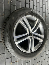 Load image into Gallery viewer, 1x Alufelge 20 Zoll 8.5" 5x112 55ET Glanz A1674012400 Mercedes-Benz Gle FEL8849925788ob