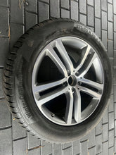 Load image into Gallery viewer, 1x Alufelge 20 Zoll 8.5" 5x112 55ET Glanz A1674012400 Mercedes-Benz Gle FEL8849925788ob