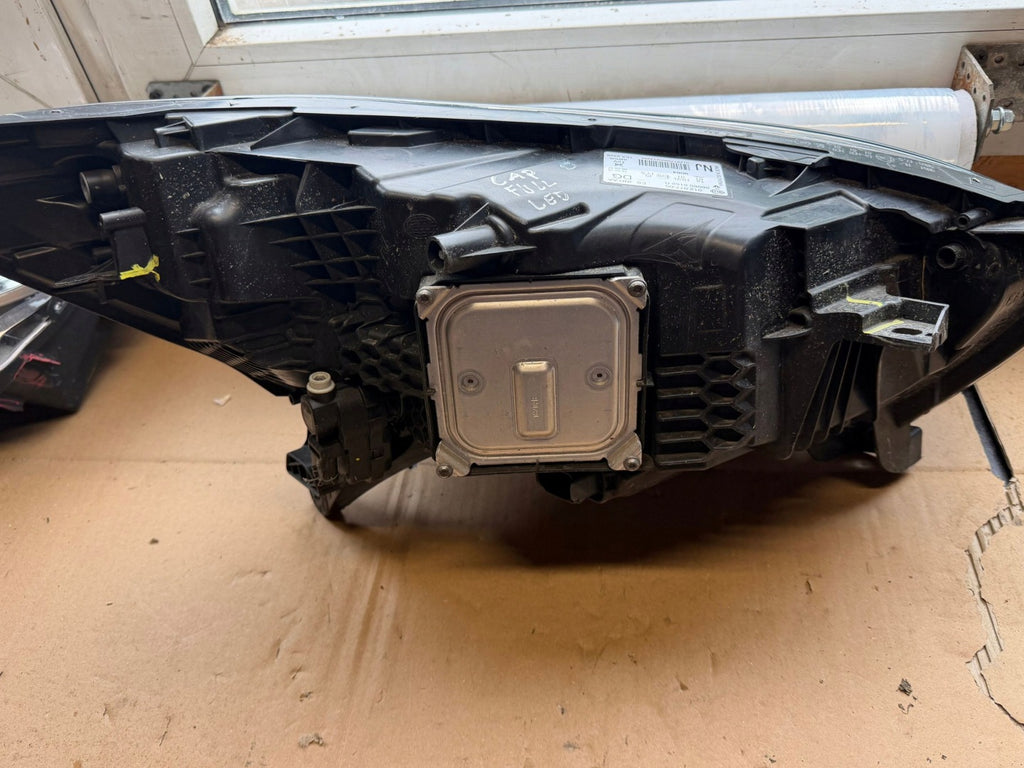 Frontscheinwerfer Renault Captur 260606152R Links Scheinwerfer Headlight SCH3032490828ju