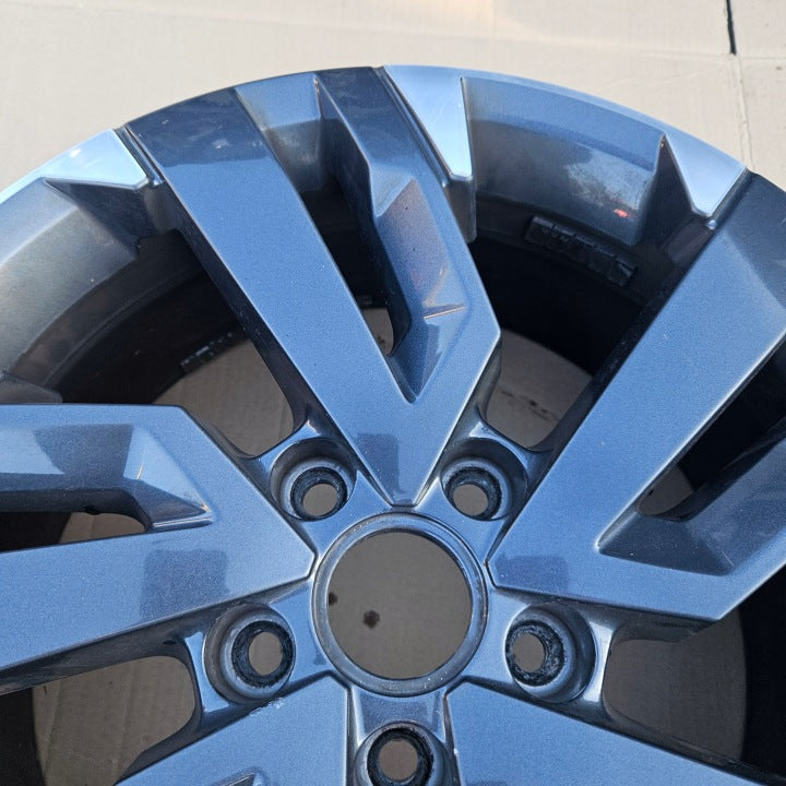 1x Alufelge 18 Zoll 7.5" 5x120 45ET Glanz Schwarz 2H6601025J VW Amarok Rim Wheel FEL8069141718aj