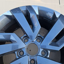 Laden Sie das Bild in den Galerie-Viewer, 1x Alufelge 18 Zoll 7.5" 5x120 45ET Glanz Schwarz 2H6601025J VW Amarok Rim Wheel FEL8069141718aj