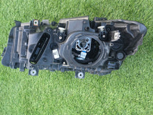 Laden Sie das Bild in den Galerie-Viewer, Frontscheinwerfer BMW 3 F34 6311-7285686 Rechts Scheinwerfer Headlight SCH3688399533ez