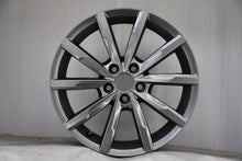 Load image into Gallery viewer, 1x Alufelge 16 Zoll 7.0" 5x100 46ET Glanz Graphit 6C0601025H VW Rim Wheel FEL7898762672at