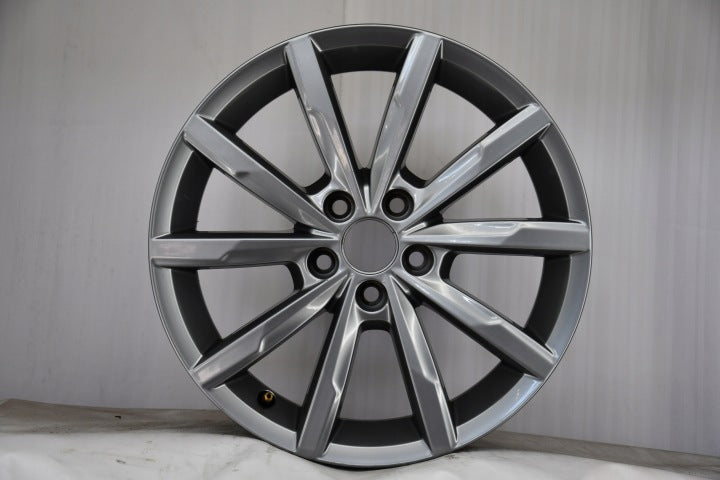 1x Alufelge 16 Zoll 7.0" 5x100 46ET Glanz Graphit 6C0601025H VW Rim Wheel FEL7898762672at