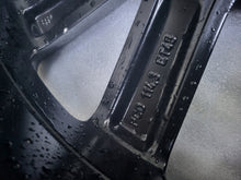 Laden Sie das Bild in den Galerie-Viewer, 1x Alufelge 18 Zoll 7.0&quot; 5x114.3 45ET Glanz Schwarz BDEL-V3-810 Mazda Cx-30 Dm