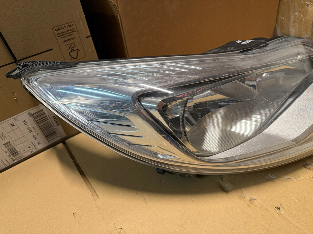 Frontscheinwerfer Ford Focus Rechts Scheinwerfer Headlight SCH2018408185kd
