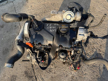 Laden Sie das Bild in den Galerie-Viewer, Motor VW T5 AXC 1.9 TDI 85PS 63kW 190TKm 2005 Diesel Engine Komplett MOT9281070408io