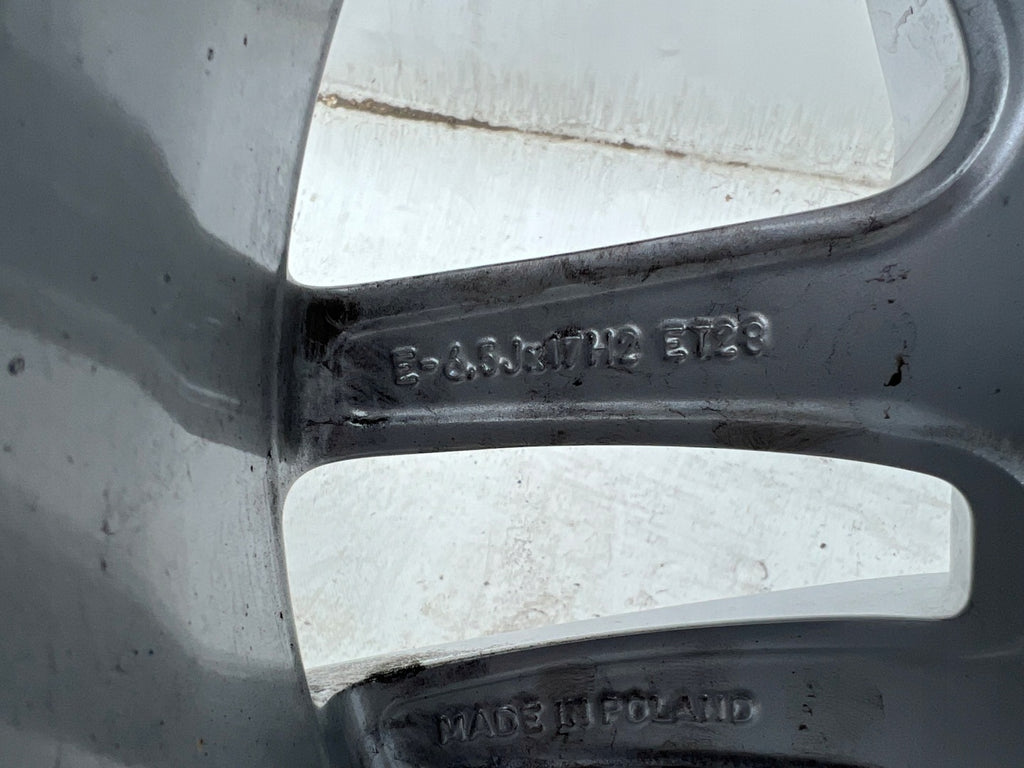 1x Alufelge 17 Zoll 6.5" 5x112 28ET Glanz Silber 8W9601025 Audi A4 B9 Rim Wheel FEL2054998634zg