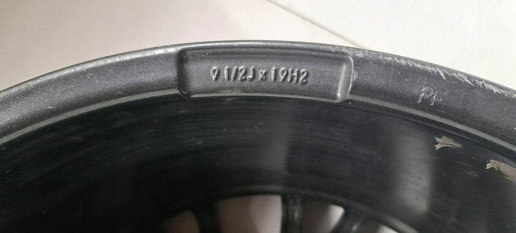 1x Alufelge 19 Zoll 9.5" 5x114.3 45ET Glanz Schwarz Rim Wheel FEL8139722987qx