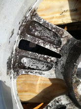 Load image into Gallery viewer, 1x Alufelge 16 Zoll 6.5" 5x114.3 46ET Silber Hyundai I Rim Wheel FEL5899819152ar