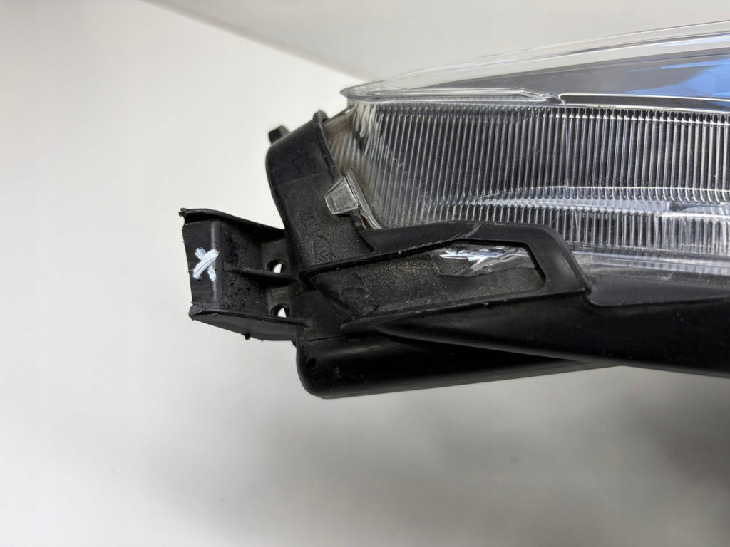 Frontscheinwerfer Toyota IV Yaris EUK0-6 Links Scheinwerfer Headlight SCH9326392238ow