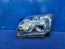 Laden Sie das Bild in den Galerie-Viewer, Frontscheinwerfer Toyota Avensis Xenon Links Scheinwerfer Headlight SCH3427765185he