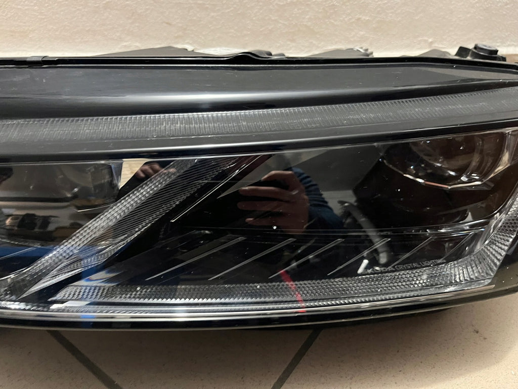 Frontscheinwerfer Skoda Octavia IV 5E4941015A Links Scheinwerfer Headlight SCH8302477565iw