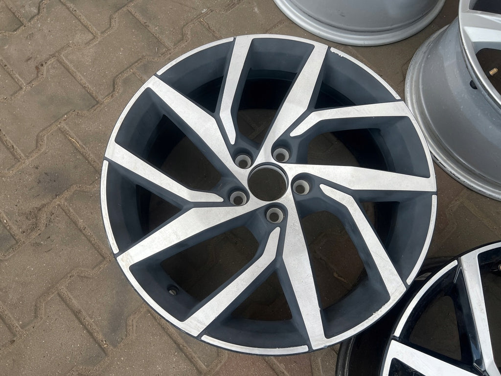 1x Alufelge 18 Zoll 7.5" 5x108 45ET Glanz Silber 32209776 Volvo S60 V60