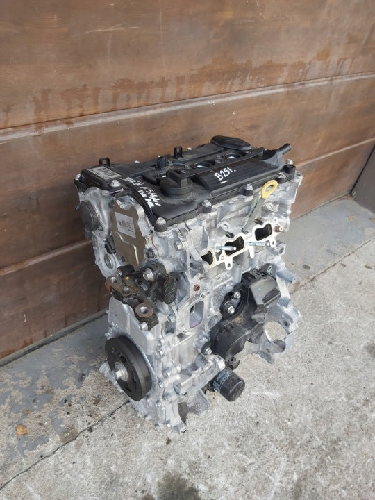 Motor Toyota Yaris Cross M15A 1.5 24TKm 2023 Engine Unkomplett MOT8437442261zi
