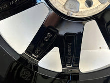 Load image into Gallery viewer, 4x Alufelge 18 Zoll 7.0&quot; 5x112 39ET Glanz Schwarz 2GM601025F VW T-Cross T Cross