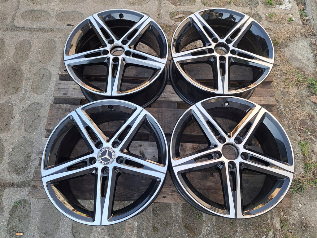 4x Alufelge 18 Zoll 7.5" 5x112 49ET Glanz Schwarz A1774010700 Mercedes-Benz Cla FEL8396239620sw