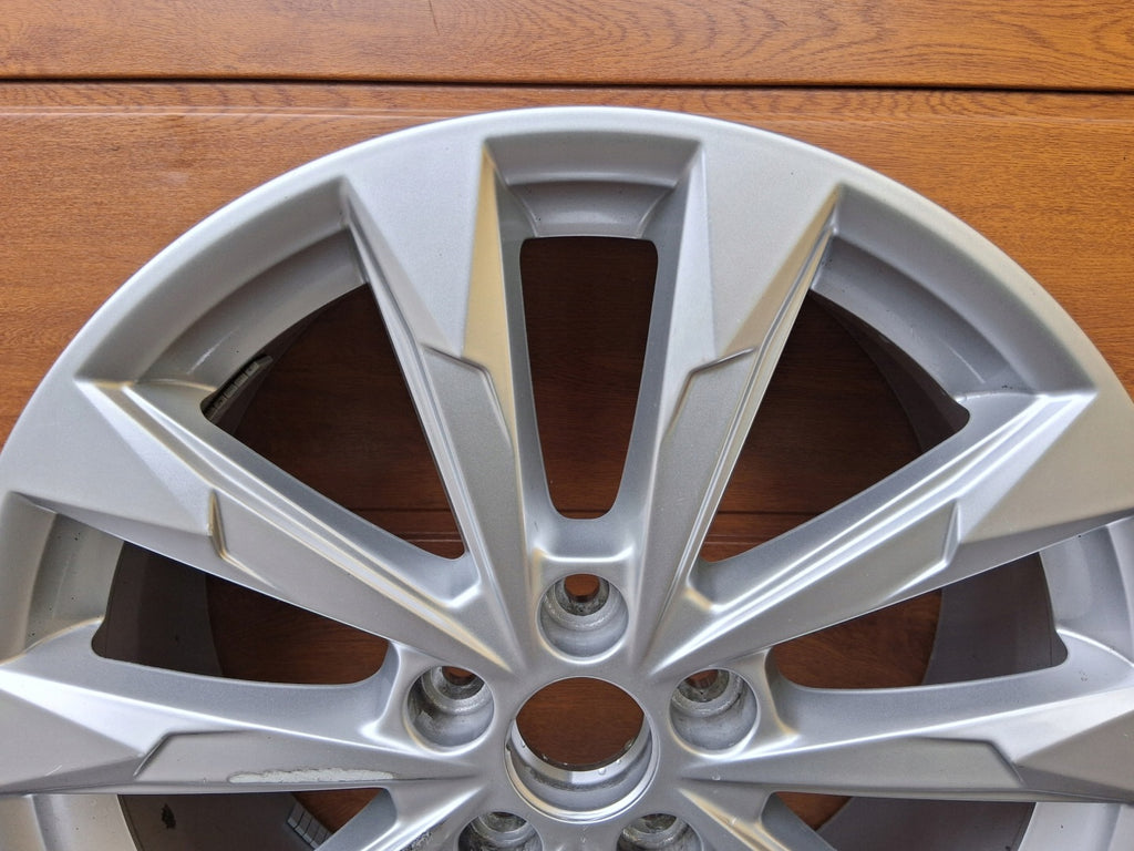 1x Alufelge 18 Zoll 7.0" 5x112 43ET Glanz Silber 83A601025G Audi Q3 Rim Wheel FEL7826236615pe