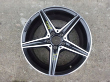 Load image into Gallery viewer, 1x Alufelge 18 Zoll 8.5&quot; 5x120 49ET Mercedes-Benz A205 Rim Wheel