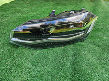 Load image into Gallery viewer, Frontscheinwerfer VW Polo 2G1941035H Halogen Links Scheinwerfer Headlight