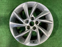 Laden Sie das Bild in den Galerie-Viewer, 1x Alufelge 16 Zoll 7.0" 5x105 41ET 39078765 Opel Astra Rim Wheel FEL1941587685ce