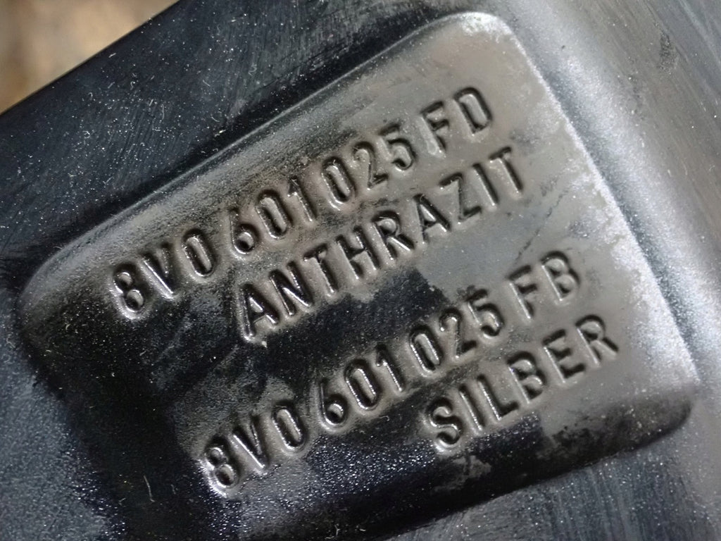 1x Alufelge 19 Zoll 8.5" 5x112 53ET 8V0601025FD Audi A3 Rim Wheel