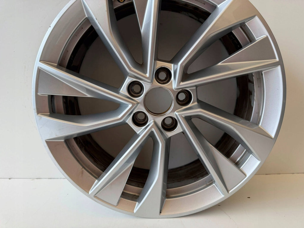 1x Alufelge 17 Zoll 5x100 657601025AK Skoda Scala Kamiq Rim Wheel FEL3506068757nz