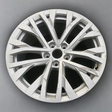 Load image into Gallery viewer, 1x Alufelge 18 Zoll 8.0&quot; 5x112 25ET Glanz Silber 760601025H VW Touareg Rim Wheel