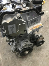 Laden Sie das Bild in den Galerie-Viewer, Motor Toyota Yaris 2NR-FKE 1.5 VVTI 82kW 34TKm Benzin Engine Unkomplett MOT3992767450xm