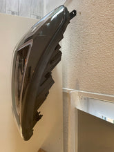 Laden Sie das Bild in den Galerie-Viewer, Frontscheinwerfer Hyundai Tucson 92102D7700 LED Ein Stück (Rechts oder Links) SCH8404379825rf