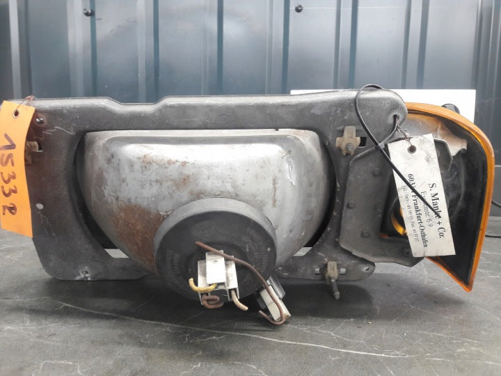 Frontscheinwerfer VW Jetta I 301-122930 Rechts Scheinwerfer Headlight SCH5830581413bx