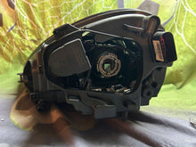 Laden Sie das Bild in den Galerie-Viewer, Frontscheinwerfer Porsche Cayenne 7P5941032CA Xenon Rechts Headlight SCH1784690236yx