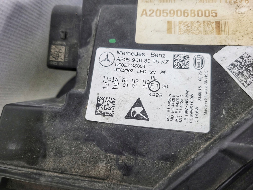 Frontscheinwerfer Mercedes-Benz W205 A2059068005 LED Rechts Headlight SCH9815521952dz