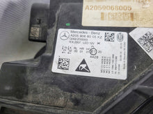 Load image into Gallery viewer, Frontscheinwerfer Mercedes-Benz W205 A2059068005 LED Rechts Headlight SCH9815521952dz