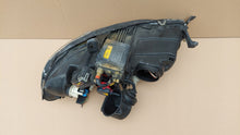 Laden Sie das Bild in den Galerie-Viewer, Frontscheinwerfer Opel Omega Xenon Rechts Scheinwerfer Headlight