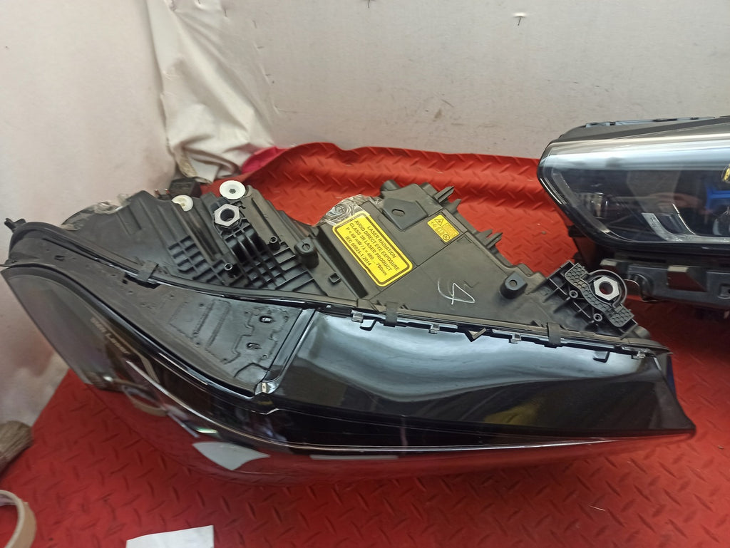 Frontscheinwerfer BMW X5 G05 5A279B2-01 5A55AA5-01 LED Rechts oder Links SCH3164917245gy