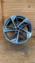 Load image into Gallery viewer, 1x Alufelge 19 Zoll 8.5" 5x112 38ET Glanz Grau 83A601025 Audi Q3 Mg Rim Wheel FEL9534582058fr