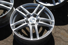 Laden Sie das Bild in den Galerie-Viewer, 4x Alufelge 17 Zoll 7.0" 5x114.3 50ET Glanz Silber KBA-51743- Hyundai I Z FEL4641997346iw