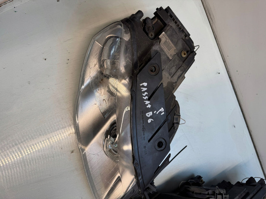 Frontscheinwerfer VW Passat 3C0941751G Ein Satz Scheinwerfer Headlight SCH4784524506te